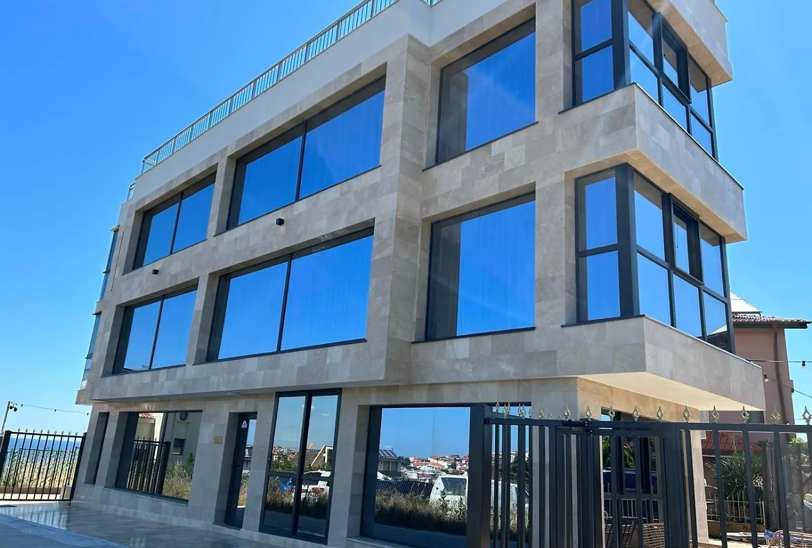Ivon Apartments Sozopol